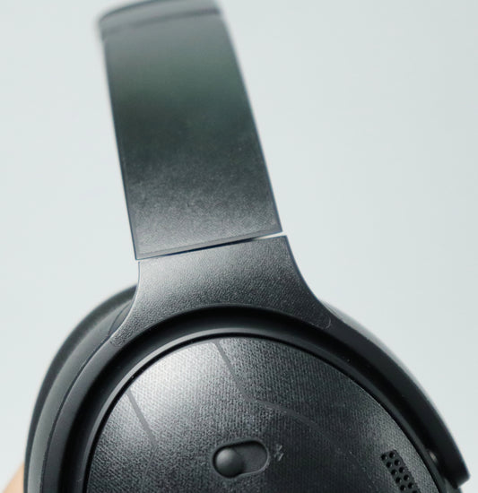 Skoko protective film protects your Bose headphones, which are your personalities.